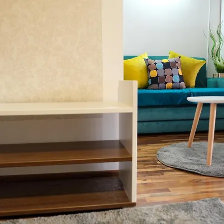 Lux Dunja Cardaci - White Lägenhet *