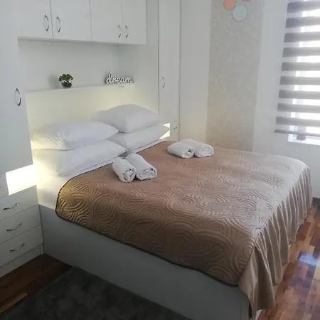 Lux Dunja Cardaci - White Apartmán Kopaonik