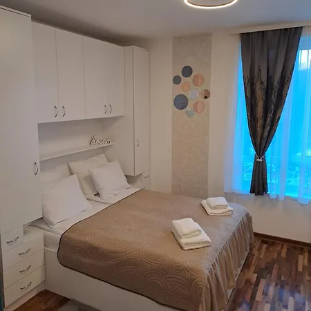 Lux Dunja Cardaci - White Apartmán *