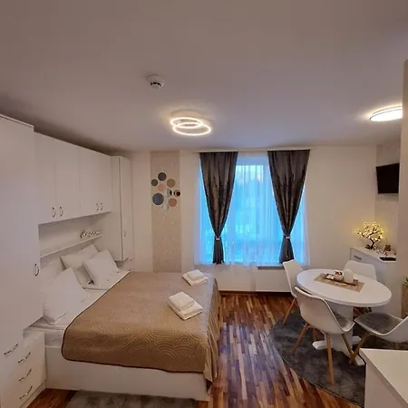 Lux Dunja Cardaci - White Kopaonik