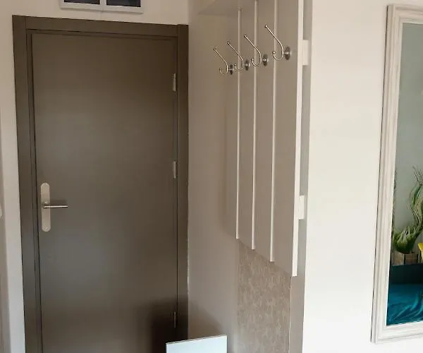 Apartman Lux Dunja Cardaci - White