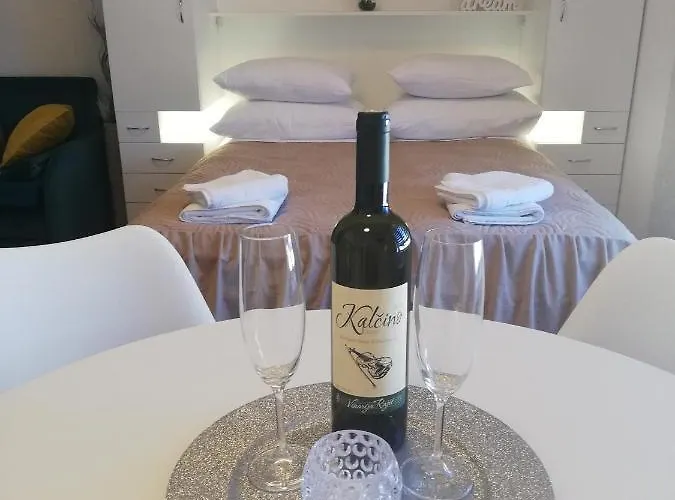 Lux Dunja Cardaci - White * Kopaonik