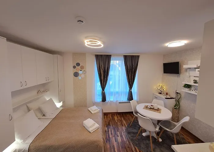 Lux Dunja Cardaci - White Apartman Kopaonik
